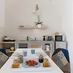 מלון Lagadi