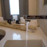 Lagadi מלון 3*