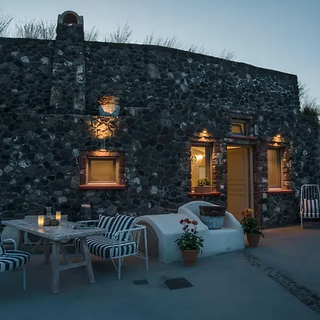 Lagadi Hotel Messaria (Santorini)