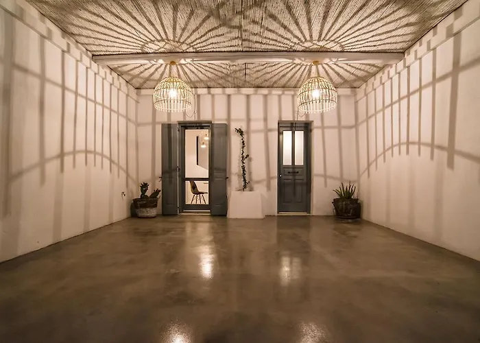 Lagadi Hotel Messaria (Santorini)